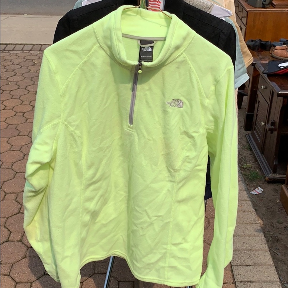 Women’s North Face 1/4 Zip Sweater